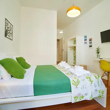 Guest house Tree - Lungomare 2*