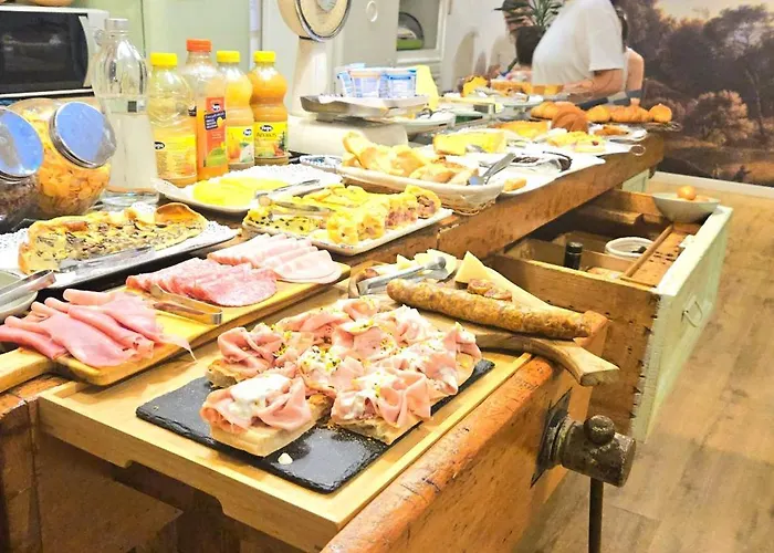 Tree - Lungomare ゲストハウス 4*