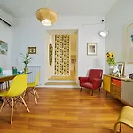 Tree - Lungomare بيت ضيافة نابولي